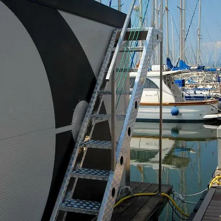 House Boat Luxury Botel Cagliari
